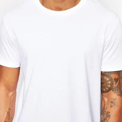 Solid Color T-shirt with Long Length Design - Image 3